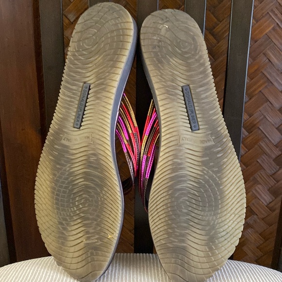 Donald J. Pliner - Bronze, Red and Magenta Sandal 11m - Picture 8 of 8